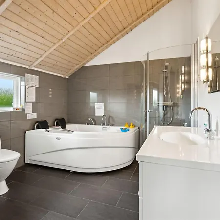 Siggi - 800m From The Sea By Interhome *