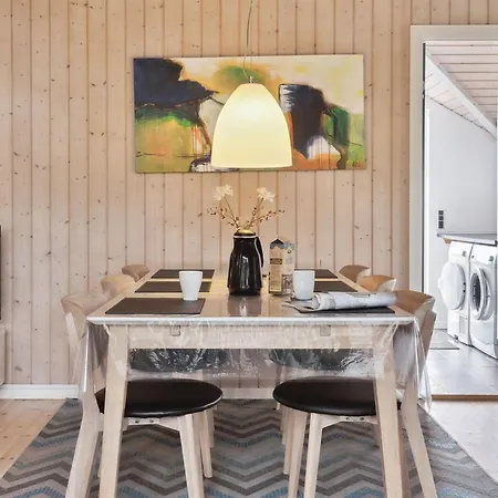 Holiday home Siggi - 800m From The Sea By Interhome *