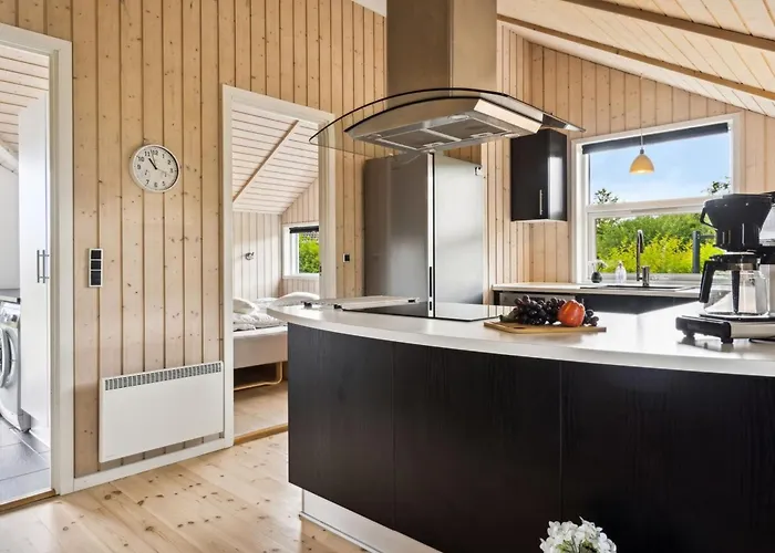 Siggi - 800m From The Sea By Interhome *