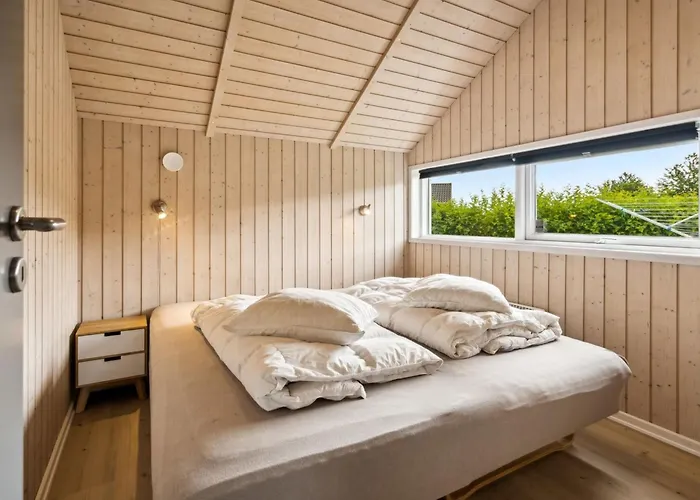 Siggi - 800m From The Sea By Interhome